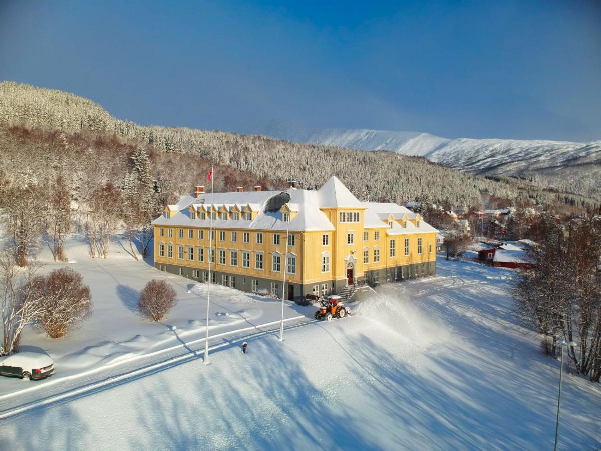 Solhov, Castle Of The Lyngen Alps Hotel Lyngseidet ภายนอก รูปภาพ